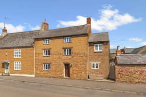 High Street Bodicote